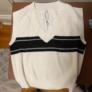 Oversized sweater vest